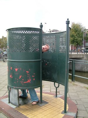 H Pissoir.jpg
