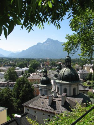 Salzburg h Nonburg view.jpg