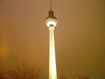 R Ferhsehturm.jpg