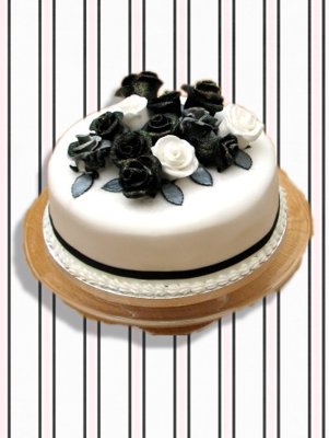 V Black and white cake.jpg