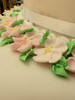 V Nicholls cake b.jpg