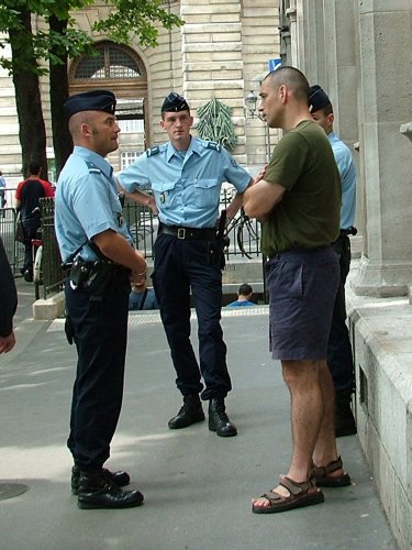 Cute Paris Gendarmes.jpg