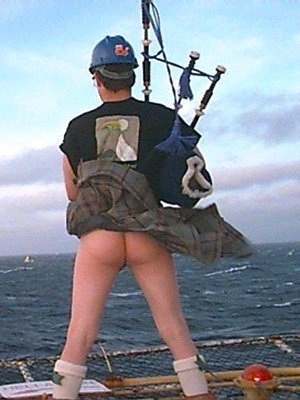 Dec bagpiper.jpg
