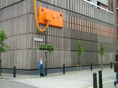 M N Plug
