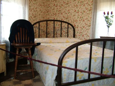 Elvis bed