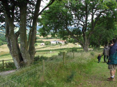 a Approach to River Cottage